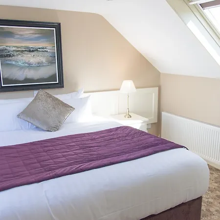 Town House 3*